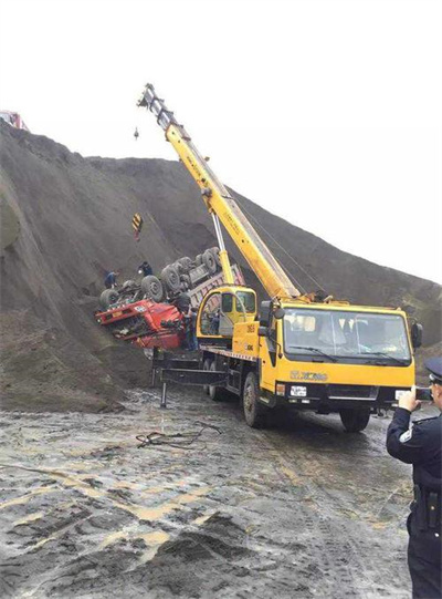 建瓯上犹道路救援